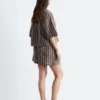 Voluminosi shorts in stile boxer